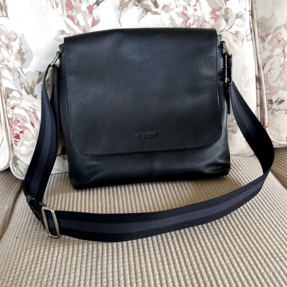 Coach Charles Messenger Bag 💼 ⭐️ Style #F72362